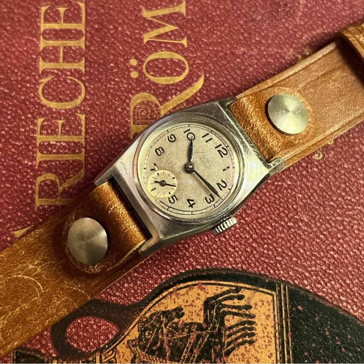 JEWELEX BY ERA WATCH CO. "RED 12" — ALTA RELOJOARIA SUÍÇA (DÉCADA DE 1920/1930)