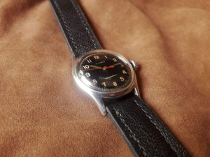 Relógio Militar Suíço Vintage Preto Anos 40/50 — Calibre ETA 1080