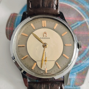 Omega "Bullseye Tuxedo" 1953 – Calibre 266