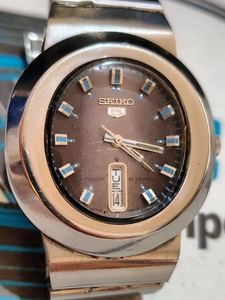 Seiko 5 Automatic "UFO" Diamatic Style – Ref. 6319-5030 (Calibre 6319) – Outubro de 1980
