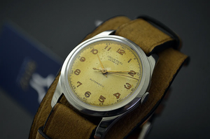 Universal Genève Automático Bumper Calibre 139 (Ref. 20201) - 1945