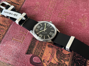 Wyler Incaflex Black Dial “Explorer Style” (Calibre WH 222, c. 1960s)